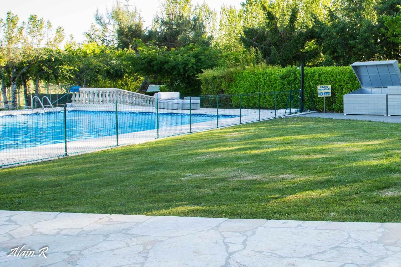 Paradise Challets And Camping Hotell Sarrecave Eksteriør bilde