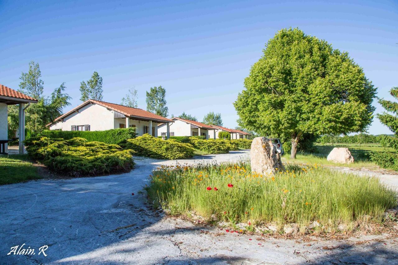 Paradise Challets And Camping Hotell Sarrecave Eksteriør bilde