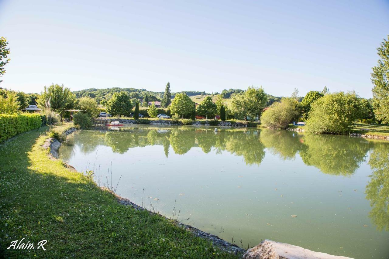 Paradise Challets And Camping Hotell Sarrecave Eksteriør bilde