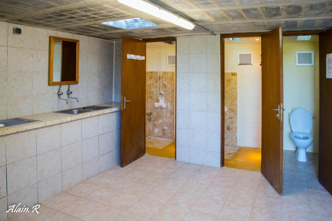 Paradise Challets And Camping Hotell Sarrecave Eksteriør bilde